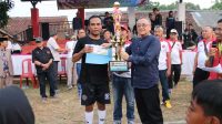 Bacalon Bupati Sukabumi Iyos Somantri Jadi Primadona di Warungkiara