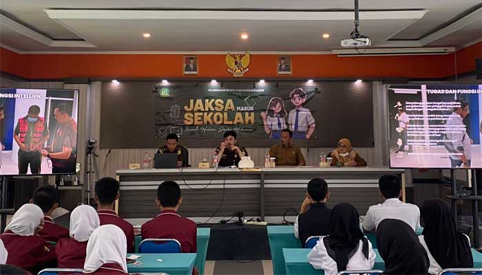 Jaksa Masuk Sekolah Sukabumi