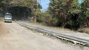 Dinas PU Kabupaten Sukabumi Perbaiki Jalan Panggeleseran-Cibatu, Sepangjang 200 Meter