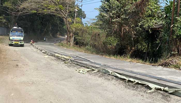 Jalan Panggeleseran-Cibatu Sukaumi