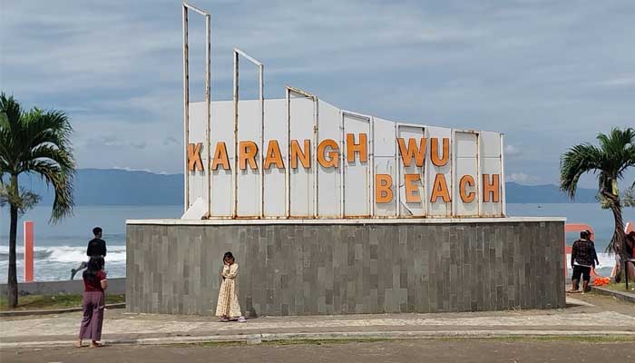 Karanghawu Beach