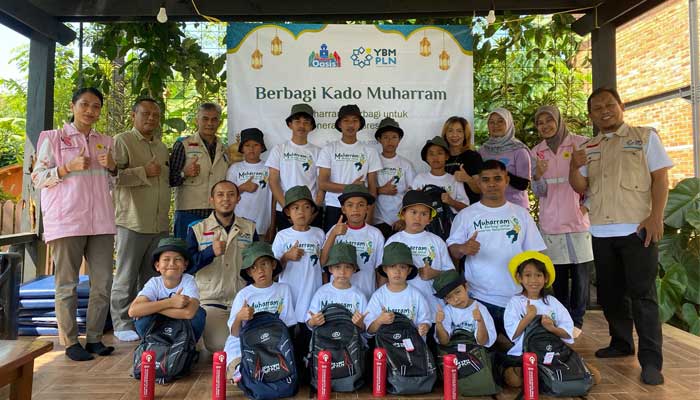 PLN Sukabumi Berbagi Kado Muharram