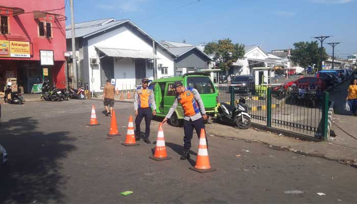 Petugas Dishub Kota Sukabumi