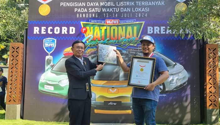 Rekor MURI Charging Mobil Listrik PLN