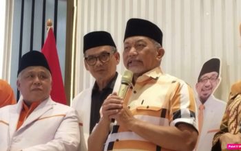 Presiden PKS Ahmad Syaikhu saat konferensi pers di Kantor DPP PKS, Jakarta, Kamis (18/7/2024). (Bagus Ahmad Rizaldi)