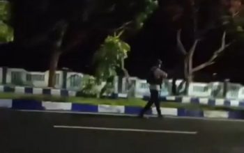 Insiden Bentrokan Polisi vs Brimob di Tual Maluku. (Tangkapan Layar X.com/Aryprasetyo85)