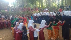 Ketika Mahasiswa Pascasarjana UPI Sulap Tempat Wisata di Kabupaten Sukabumi Menjadi Tempat Edukasi Seni dan Budaya