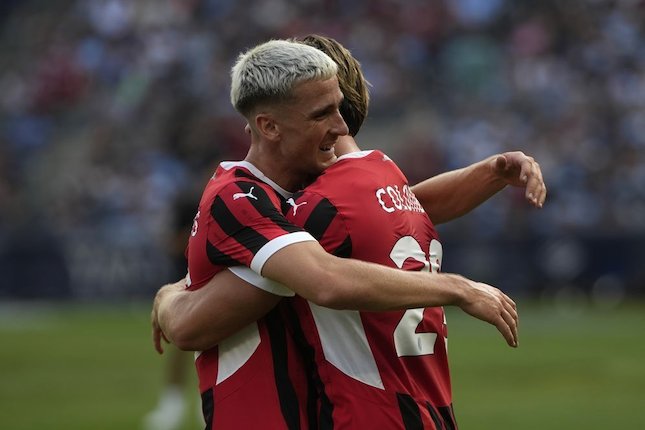 Lorenzo Colombo merayakan golnya pada uji coba pramusim antara AC Milan dan Manchester City (c) AP Photo/Pamela Smith
