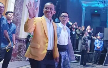 Bakal Calon Gubernur dan Wakil Gubernur Jakarta Ridwan Kamil-Suswono di kantor DPP Gerindra, Jumat (23/8/2024) (Walda Marison)