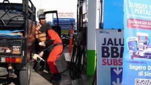 September, Menteri Bahlil Buat Kebijakan Batasi BBM Pertalite