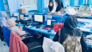 Dua Mahasiswa UMMI Perkenalkan Aplikasi Layanan Laboratorium Fakultas Kesehatan