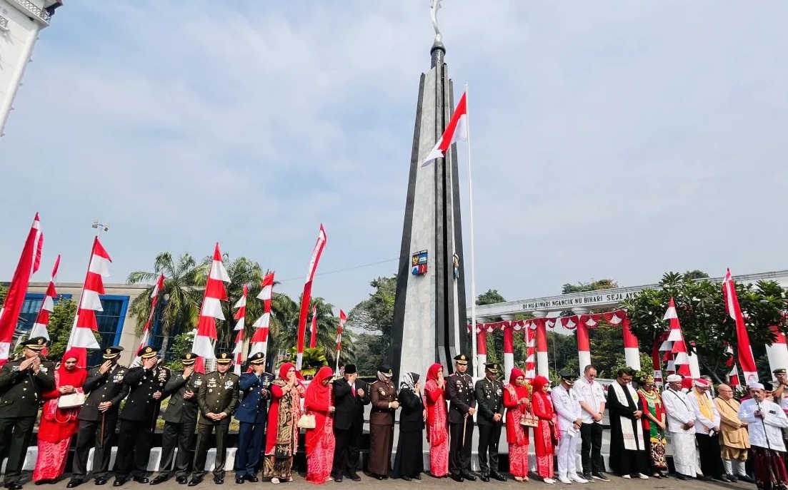 Doa bersama lintas agama yang digelar di Tugu Kujang, Kota Bogor, Sabtu (17/8/2024). (Shabrina Zakaria)