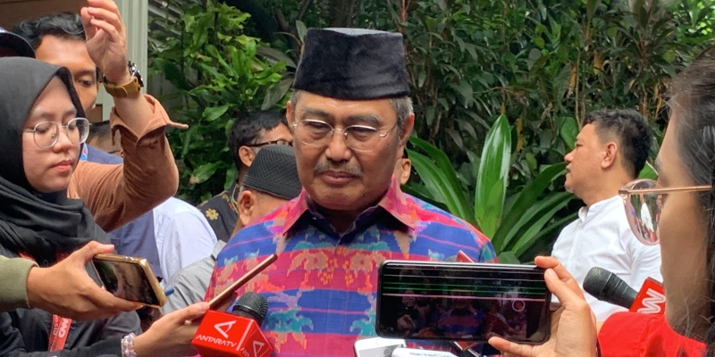Komisi Pemilihan Umum (KPU) didesak segera menetapkan Peraturan KPU sebagai tindak lanjut dua putusan Mahkamah Konstitusi (MK) terkait syarat