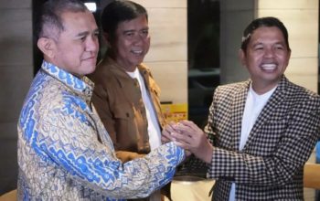 Dedi Mulyadi saat menerima pinangan Golkar untuk maju dalam pencalonan gubernur Jabar 2024.