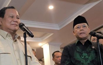 Plt Ketua Umum PPP Mardiono bersama Ketua Umum Partai Gerindra Prabowo Subianto di kediamannya di Jalan Kertanegara IV, Kebayoran Baru, Jakarta Selatan/RMOL