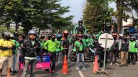Penampakan Sopir Angkot di Sukabumi Ricuh dengan Ojol, Kendaraan Rusak!