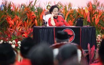 Ketua Umum PDIP Megawati Soekarnoputri dalam pidatonya saat pengumuman calon kepala daerah gelombang ketiga di Kantor DPP PDIP, Jakarta, Senin (26/8/2024). (PDIP)