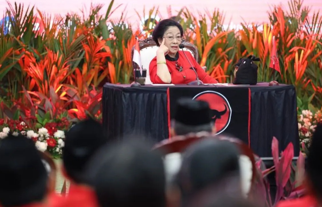 Ketua Umum PDIP Megawati Soekarnoputri dalam pidatonya saat pengumuman calon kepala daerah gelombang ketiga di Kantor DPP PDIP, Jakarta, Senin (26/8/2024). (PDIP)