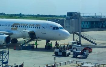 Situasi di kawasan parkir pesawat di Bandara Internasional Jawa Barat (BIJB) Kertajati, Majalengka, Jumat (3/5/2024). ANTARA/Ricky Prayoga.
