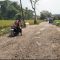 RUSAK : Kondisi ruas Jalan Gegerbitung - Pasirmunding penghuhung akses antar Kecamatan Gegerbitung dengan Kecamatan Nyalindung, rusak.(FOTO : UNTUK RADAR SUKABUMI)