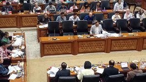Cuma PDIP yang Menolak Revisi UU Pilkada, 8 Fraksi DPR Setuju, Main-main!