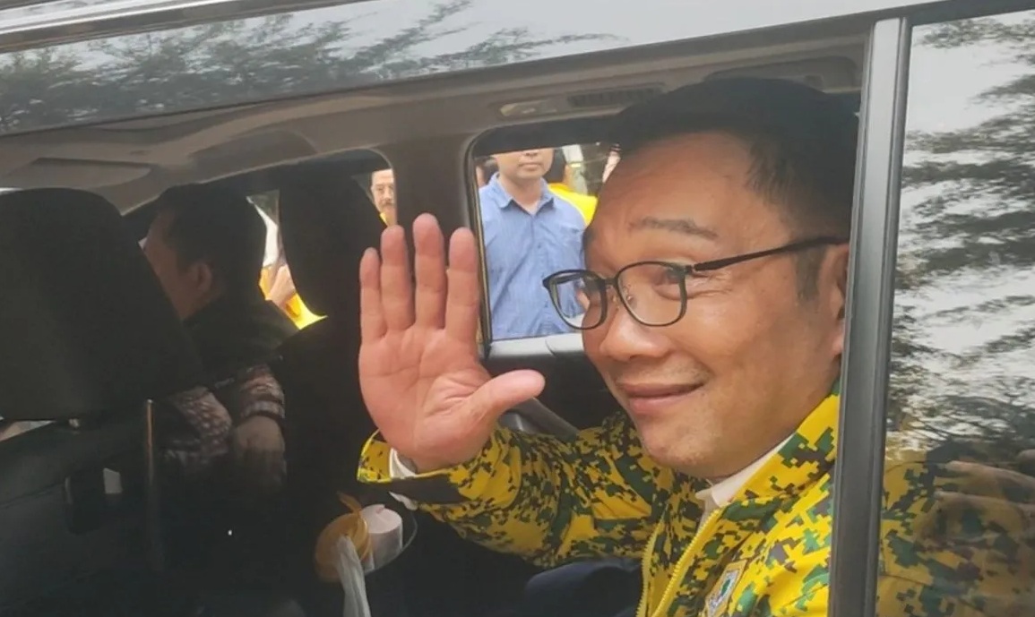 Bakal Calon Gubernur DKI Jakarta Ridwan Kamil usai mengunjungi Kantor Dewan Pimpinan Daerah (DPD) Partai Golkar DKI Jakarta di Cikini, Jakarta Pusat, Sabtu (24/8/2024). (Risky Syukur)