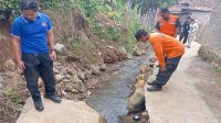 BPBD Kota Sukabumi Tinjau TPT Ambruk di Kelurahan Cibeureum Hilir