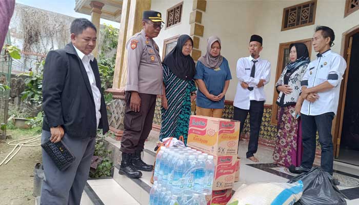 Bantuan Untuk Korban Kebakaran di Desa Jayanti