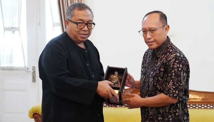 Bupati Sukabumi Dengan Starlink Fiberstar
