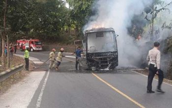 Bus MGI Kebakaran