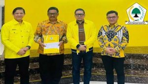Sah, Calon Bupati Sukabumi Asep Japar Terima SK DPP Partai Golkar