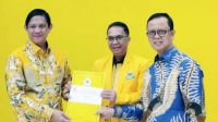 Muraz- Andri  Maju Pilkada Kota Sukabumi 2024,  Resmi Dapat SK DPP Partai Golkar 