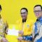 DPP Partai Golkar menyerahkan SK