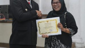 Mbak Tyas Bagikan Rahasia Sukses Jadi Penyiar Terfavorit Jabar 2023, Kini Dapat Penghargaan Pemkot Sukabumi