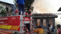 Enam Rumah di Sukaraja Sukabumi Hangus Terbakar