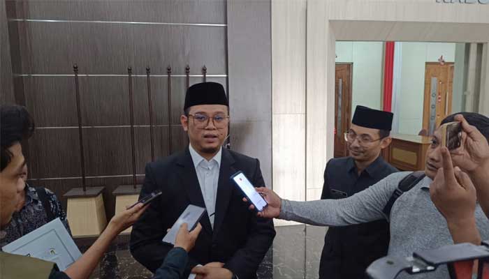 Ketua DPRD sementara Kabupaten Sukabumi Ferry Supriyad