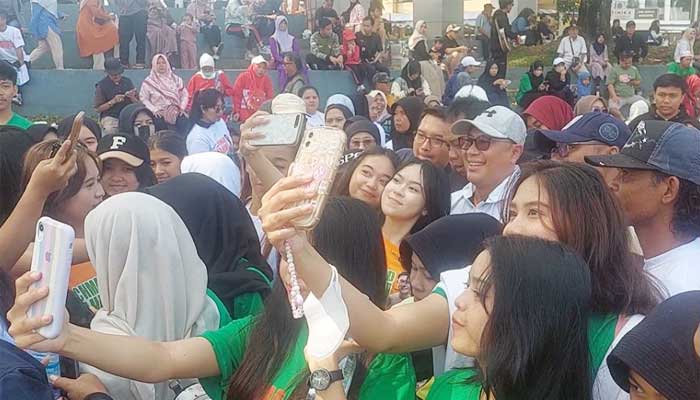Milenial Sukabumi Siap Menangkan Achmad Fahm