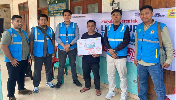 PLN Sukabumi Beri Bantuan Penyambungan Listrik Gratis