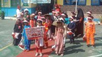 SDN Brawijaya Kota Sukabumi Gelar Parade Pakaian Profesi dan Adat  di HUT ke-79 Kemerdekaan RI