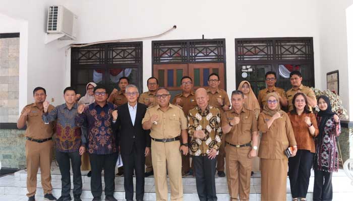 BUPATI DAN KOMISARIS PT. CYC THAILAND