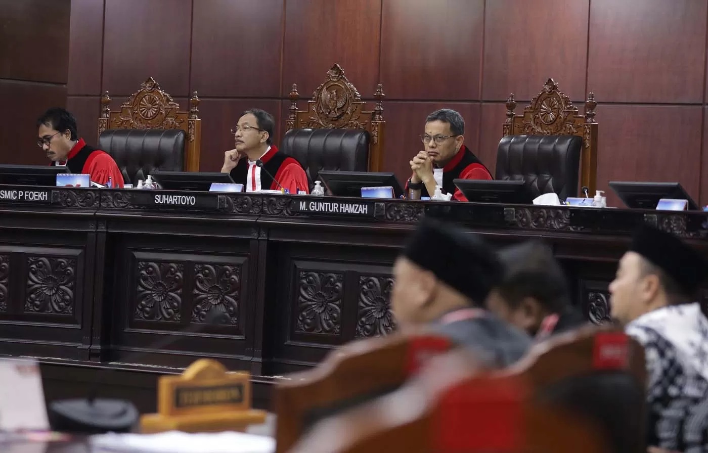 ILUSTRASI: Mahkamah Konstitusi (MK) mengabulkan seluruh permohon perkara nomor 69/PUU-XXII/2024 yang diajukan dua mahasiswa Universitas Indonesia (UI). (Dok JawaPos.com)