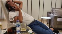 Fakta Sosok Mirip Bahlil Lahadilia Duduk Ditemani Miras