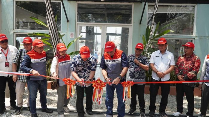 NGABEDAHKEUN WALAHAR: Pertamina Patra Niaga Regional Jawa Bagian Barat Resmikan Program TJSL ‘Ngabedahkeun Walahar’ untuk Pengembangan Ekonomi dan Lingkungan di Karawang. (ist)