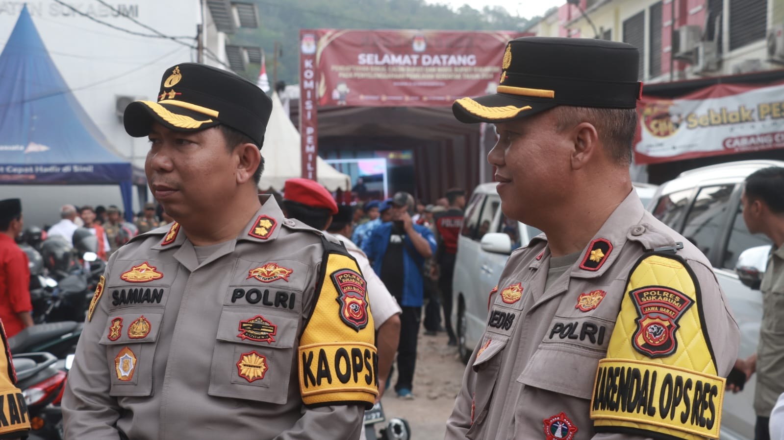 PENGAMANAN : Kabagops Polres Sukabumi Kompol Dedi Suryadi (Kanan) bersama Kapolres saat memberikan penjelasan kepada sejumlah awak media.