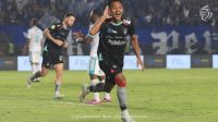 Prediksi Persib Bandung vs Arema, Dua Pertemuan Berakhir Imbang