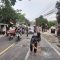 OLAH TKP : Petugas Polres Sukabumi, saat olah TKP laka maut di Jalan Raya Sukabumi-Bogor, tepatnya di Kampung Sundawenang, RT 31/13, Desa Sundawenang, Kecamatan Parungkuda, Kabupaten Sukabumi pada Rabu (21/08) sore.(FOTO : UNTUK RADAR SUKABUMI)