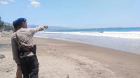 Pencarian Pelajar yang Tenggelam di Pantai Cipatuguran Sukabumi Berlanjut