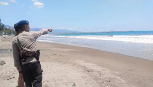 Pencarian Pelajar yang Tenggelam di Pantai Cipatuguran Sukabumi Berlanjut