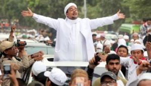 Habib Rizieq Hormati Paus Fransiskus Sebagai Tamu Negara