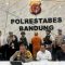 Kapolrestabes Bandung Kombes Pol Budi Sartono saat ungkap kasus pembunuhan di Mapolrestabes Bandung, Kota Bandung, Jawa Barat, Selasa (17/9/2024). (Rubby Jovan)